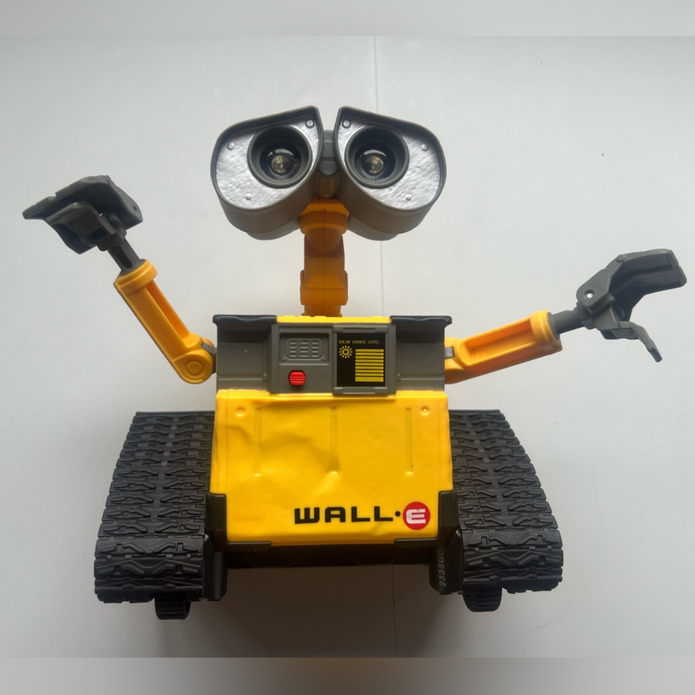 WALL·E  Interactive Kids Robot Toy- No Remote
